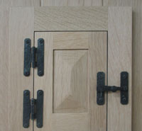 littledoordetail_tn.jpg